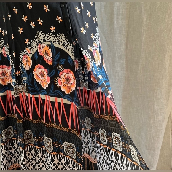 Express women’s skirt long size XS
14” waist fabric stretch fits small petite - Picture 10 of 11